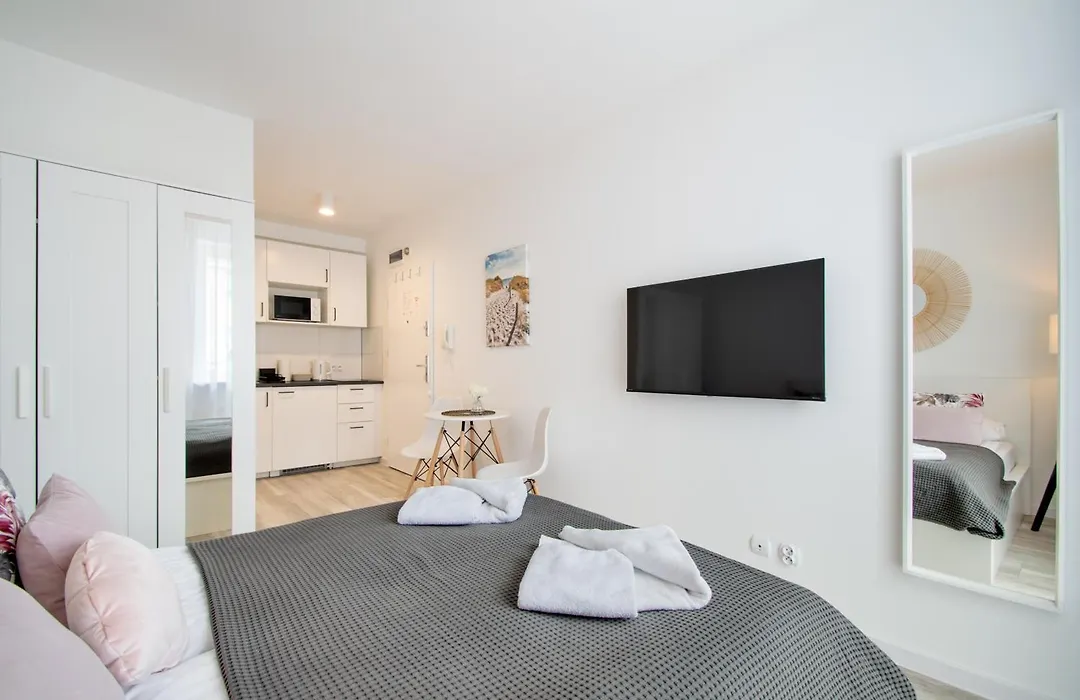 RentPlanet - Apartamenty Towarowa-1